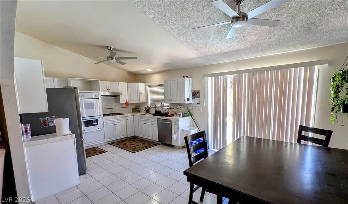 3204 Lindell Road photo 3