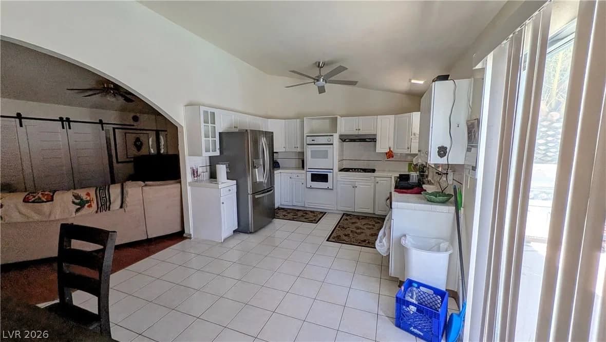 3204 Lindell Road photo 4