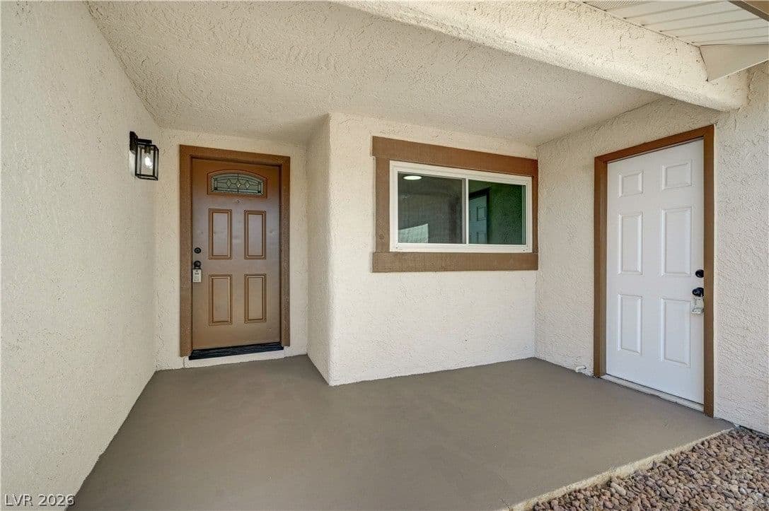 6784 Mataro Drive photo 4