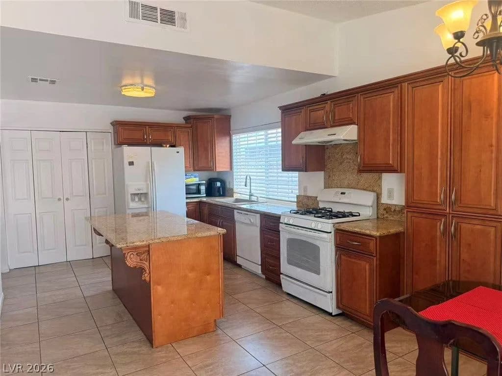6357 Sparrow Lane photo 4