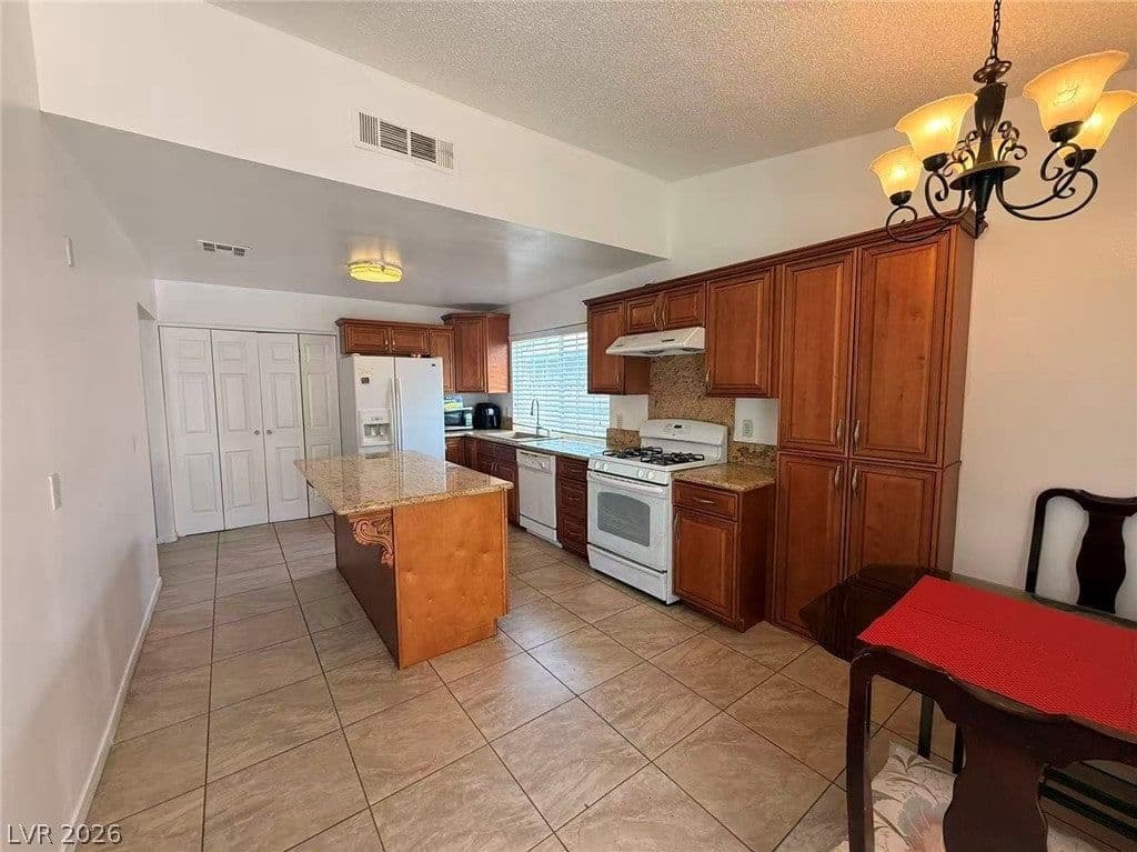6357 Sparrow Lane photo 5