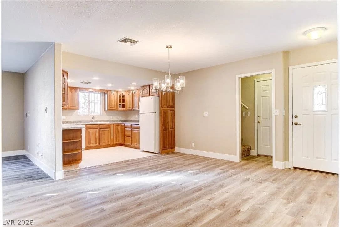 3358 HORIZON Street photo 5