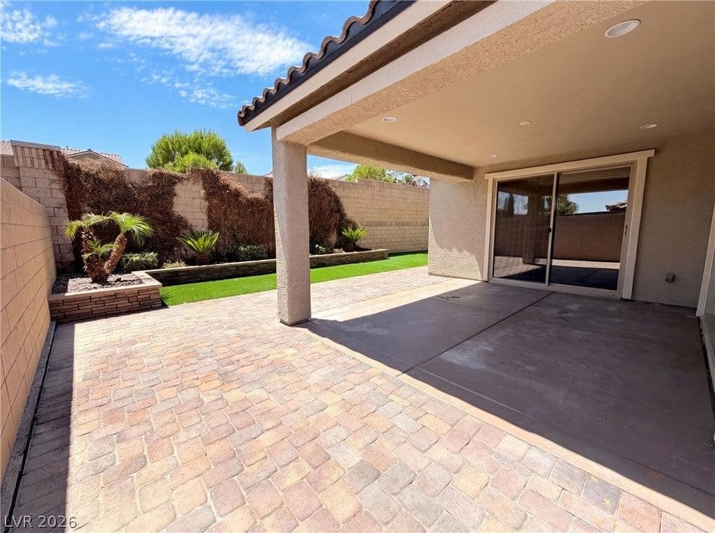 10619 Skye Paseo Avenue photo 5