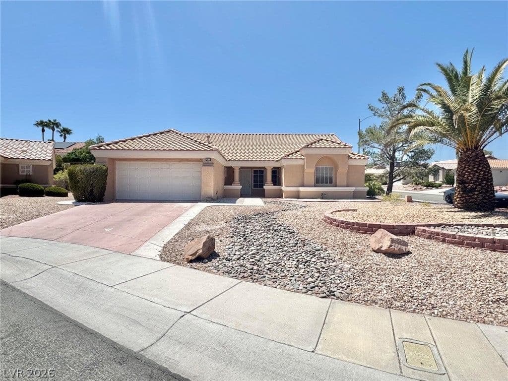 2937 Royal Coach Court