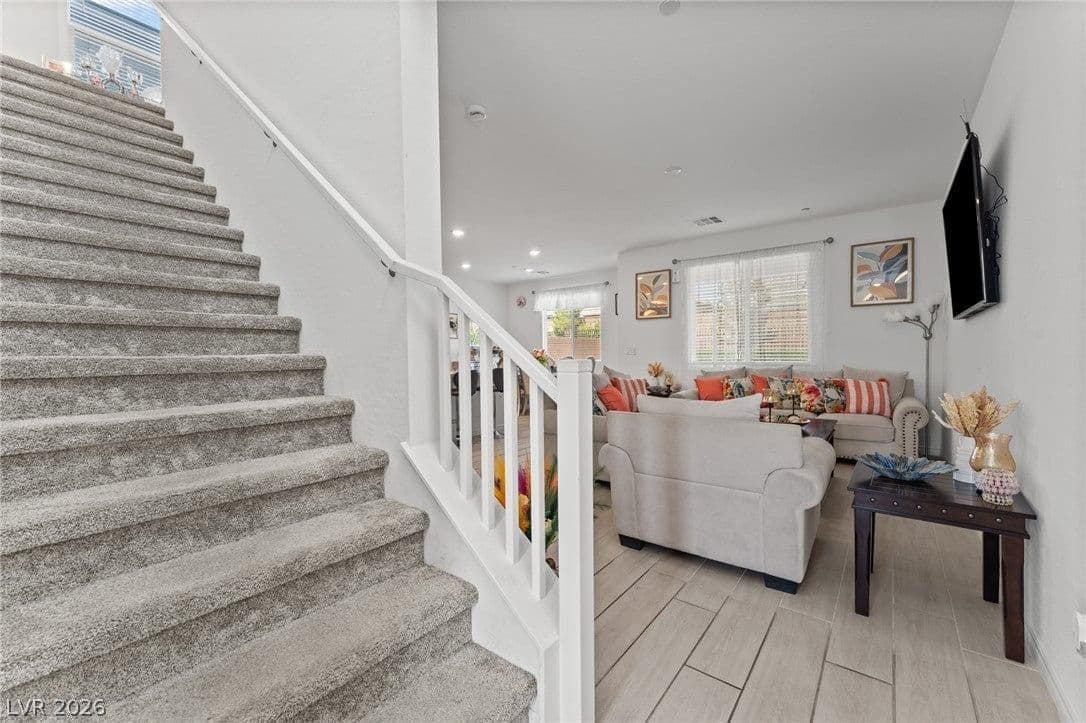 8879 Roadrunner Ravine Street photo 4