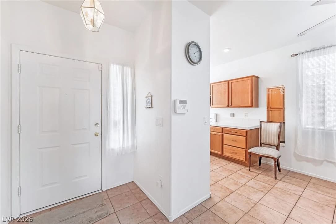 1712 Stonefield Street photo 2
