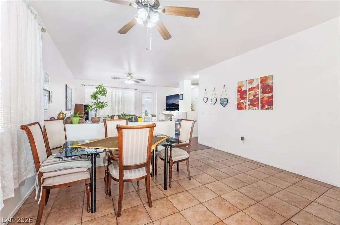 1712 Stonefield Street photo 4