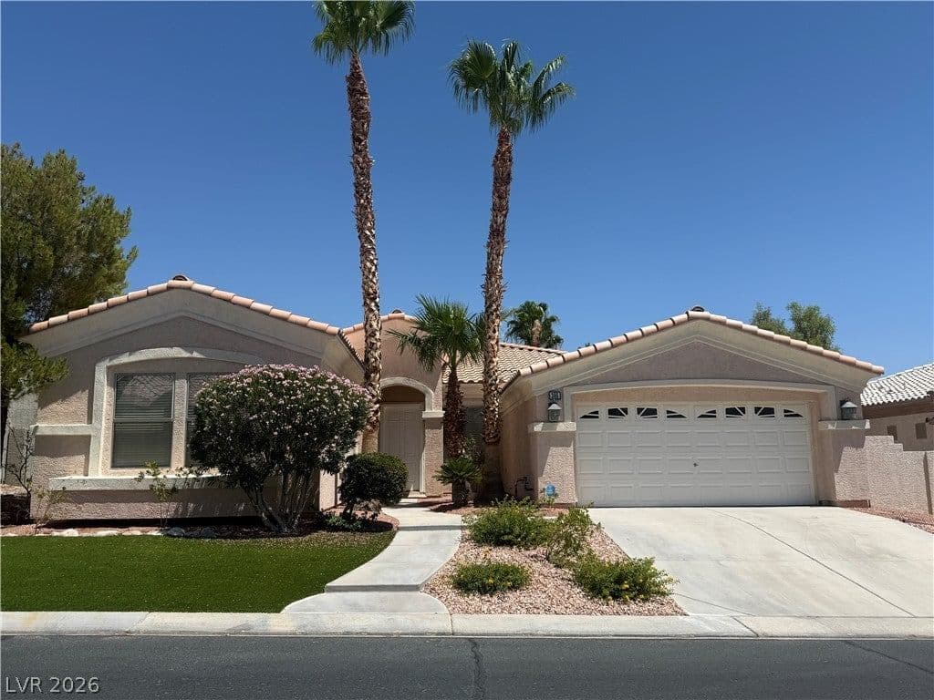 386 Apple River Court photo 2