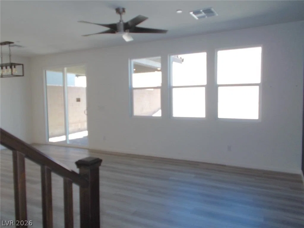 5403 El Nevero Street photo 2