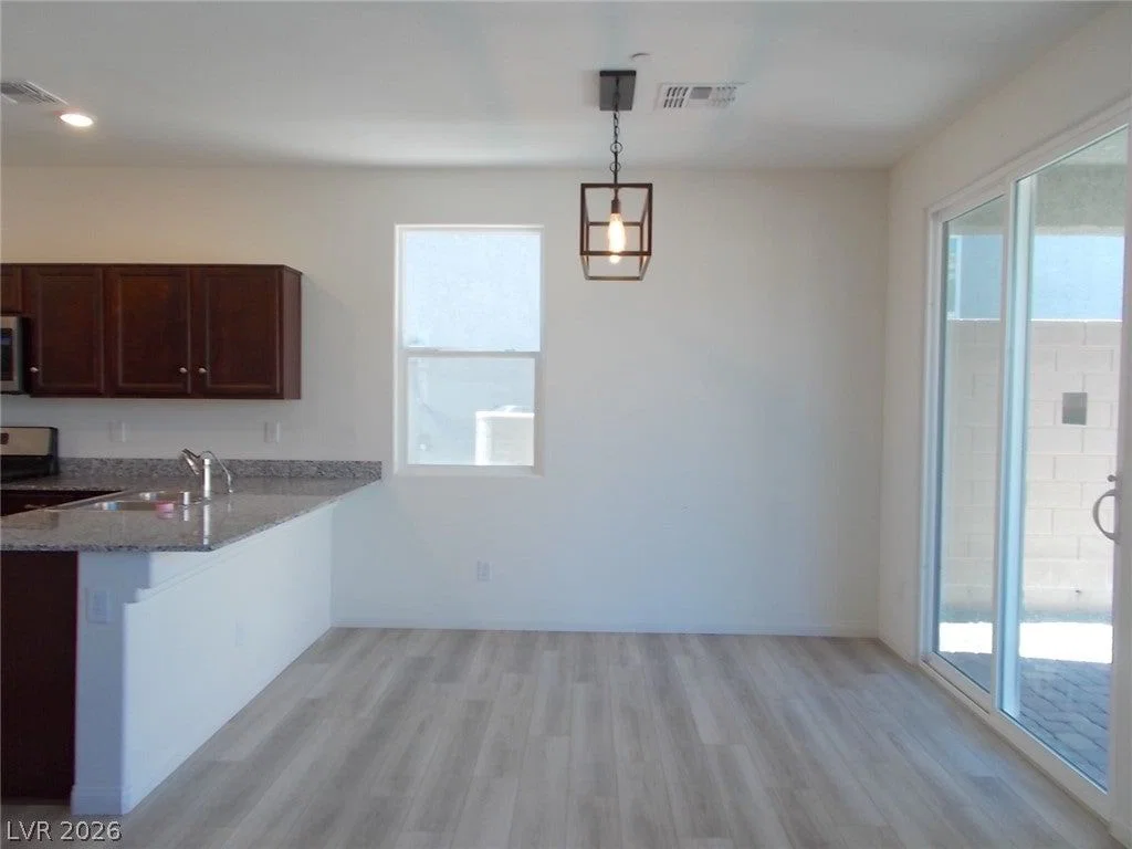 5403 El Nevero Street photo 5