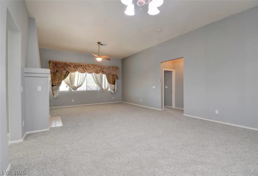 5423 Basset Hound Avenue photo 5