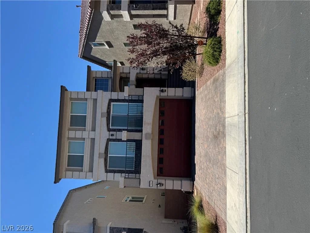 5961 Aurora Gold Avenue