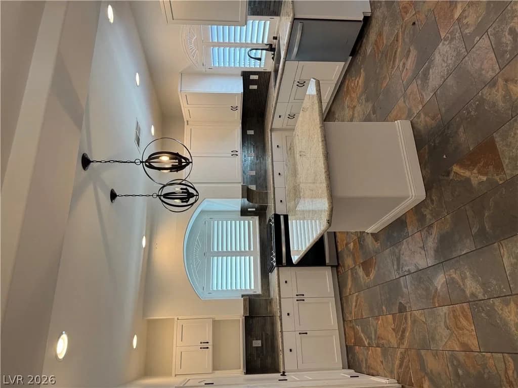 5961 Aurora Gold Avenue photo 2