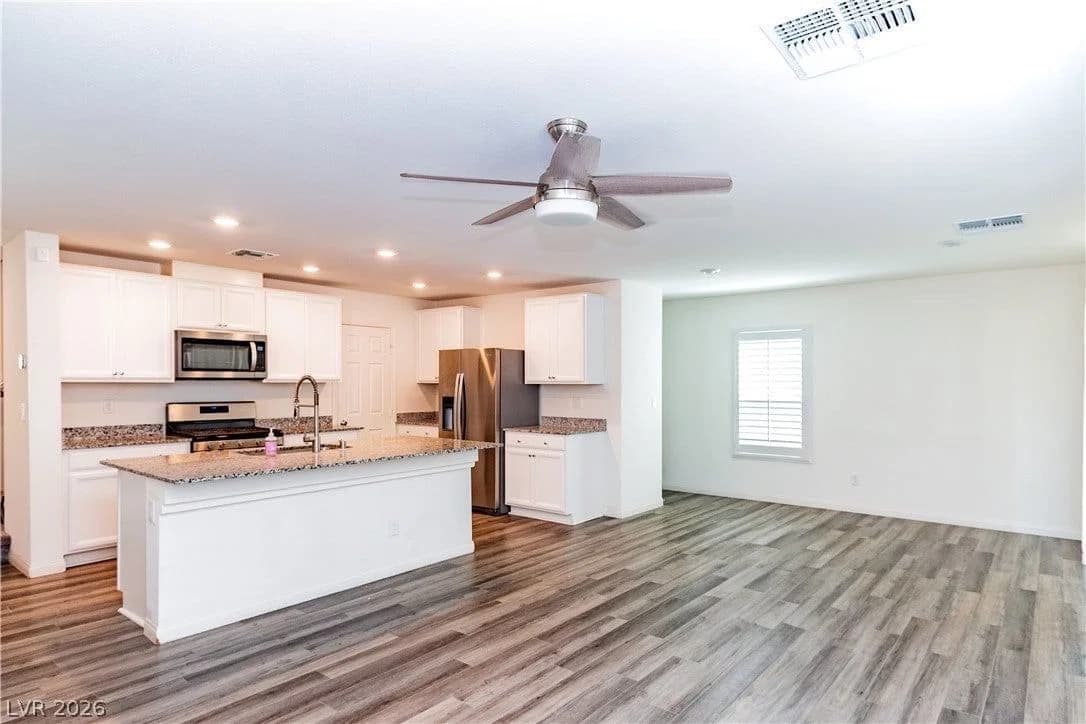 9769 Cannington Cliffs Avenue photo 4
