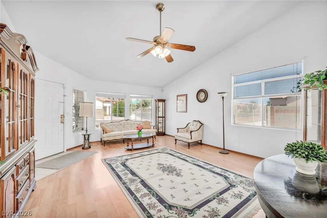 5364 Rhett Street photo 4