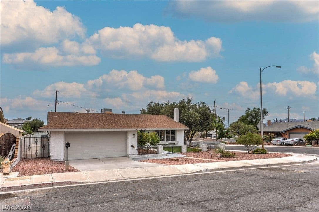 5180 Richmond Circle photo 2