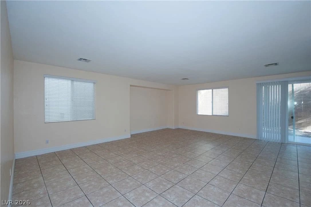 9689 Kampsville Avenue photo 4