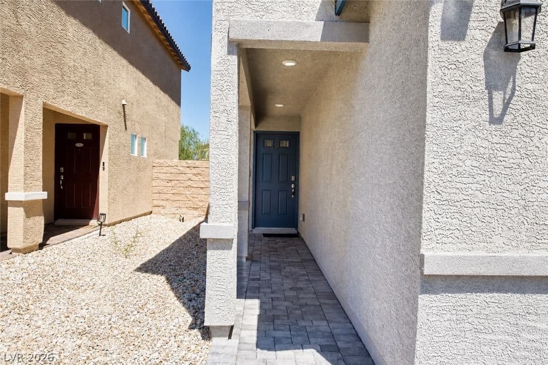 5622 Sunset Sedona Street photo 2