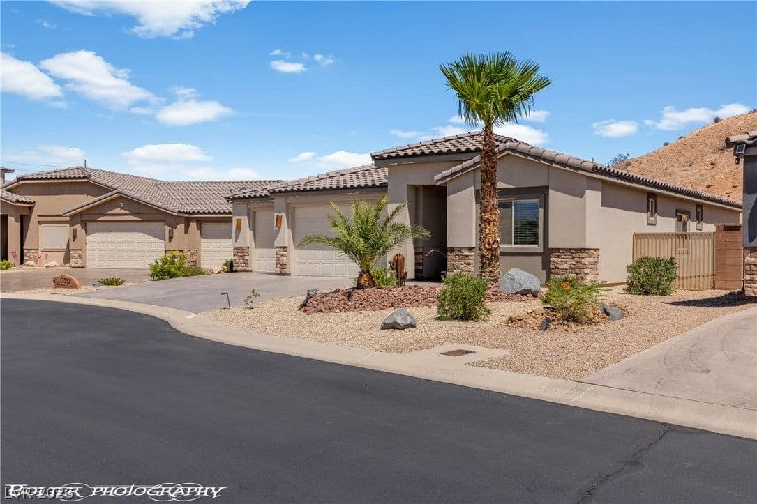 673 Beech Wood Lane photo 4