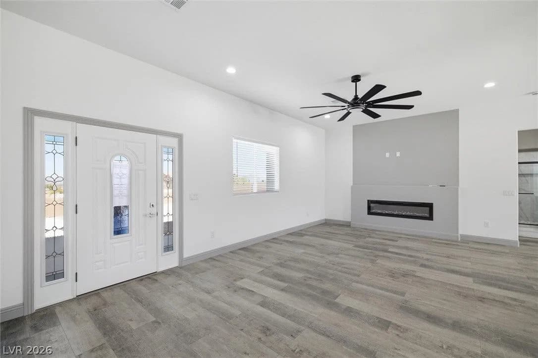 1061 Factory Road photo 5