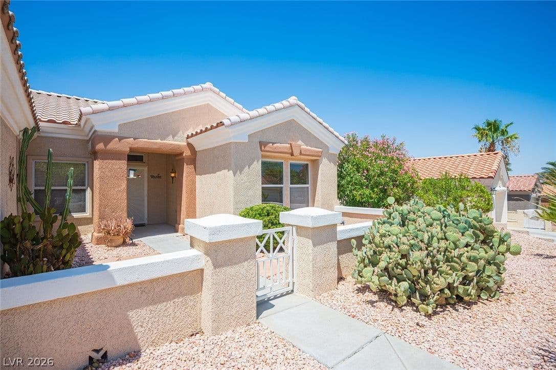 10820 Mission Lakes Avenue photo 3