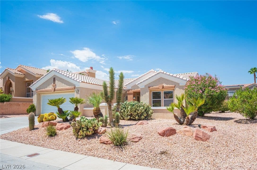 10820 Mission Lakes Avenue photo 2