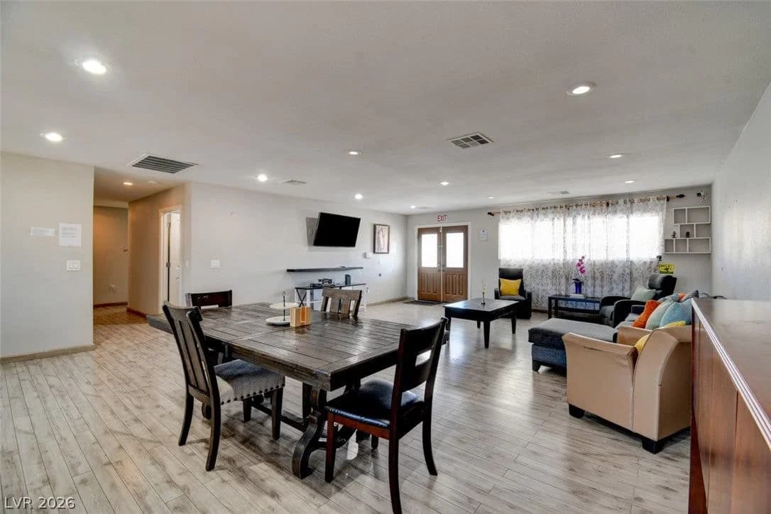 603 Palmhurst Drive photo 3