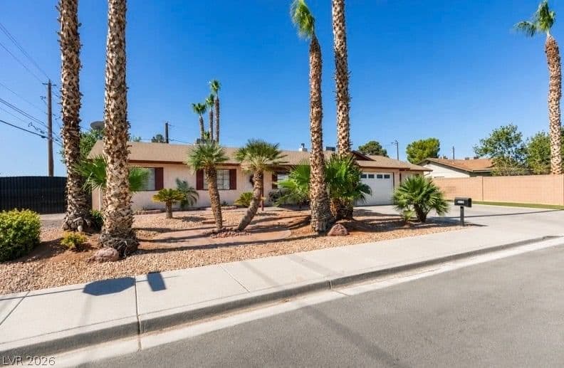 4985 Arizona Avenue photo 3