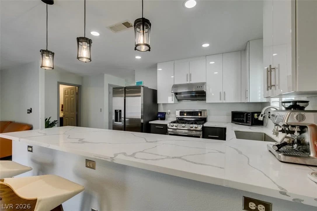 10213 Asti Place photo 2