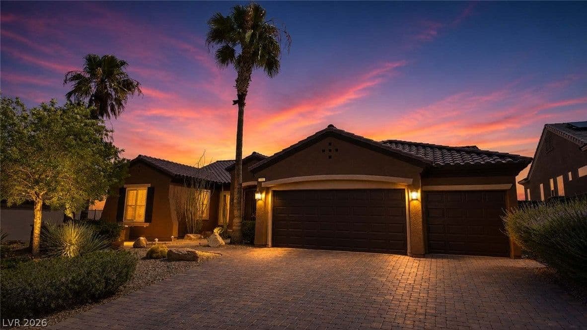 2852 Patriot Park Place photo 3