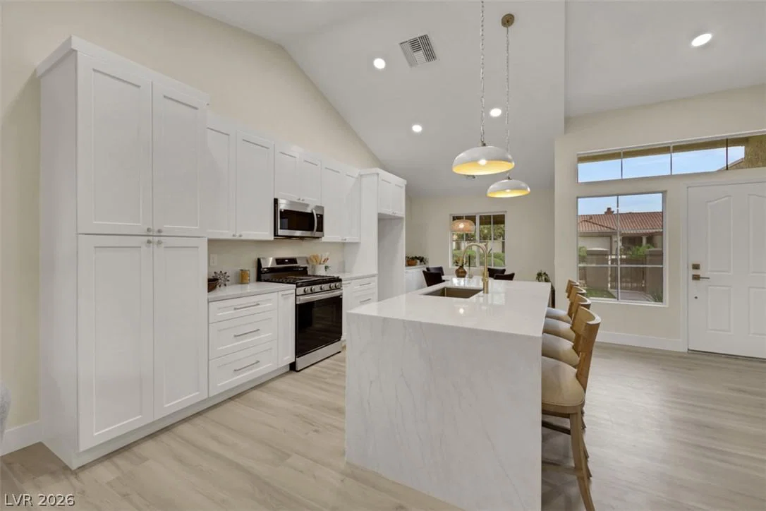 9024 Villa Ridge Drive photo 4