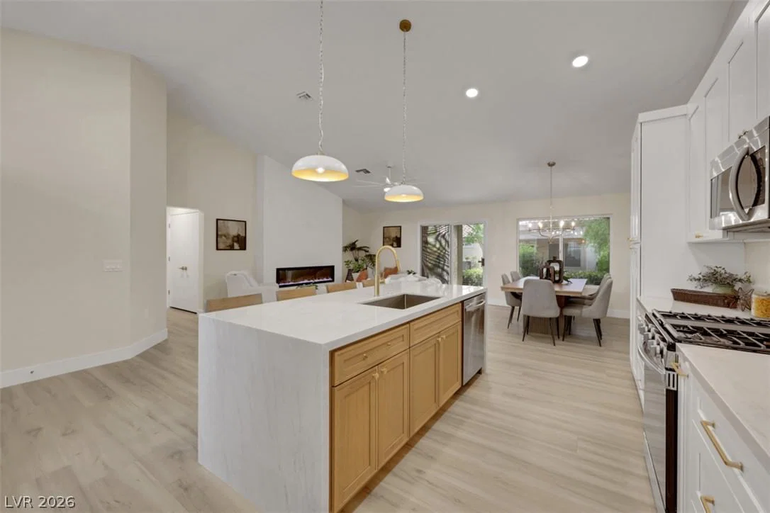 9024 Villa Ridge Drive photo 5