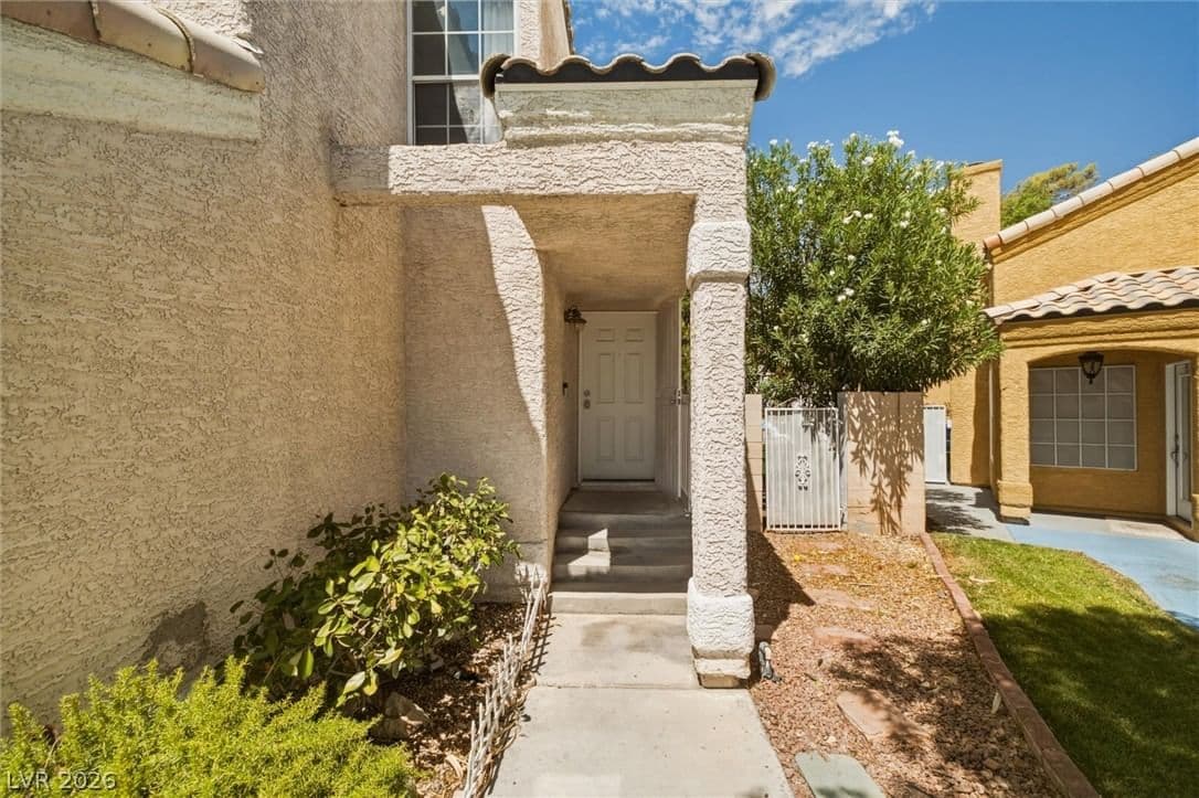 3305 Summerfield Lane photo 2
