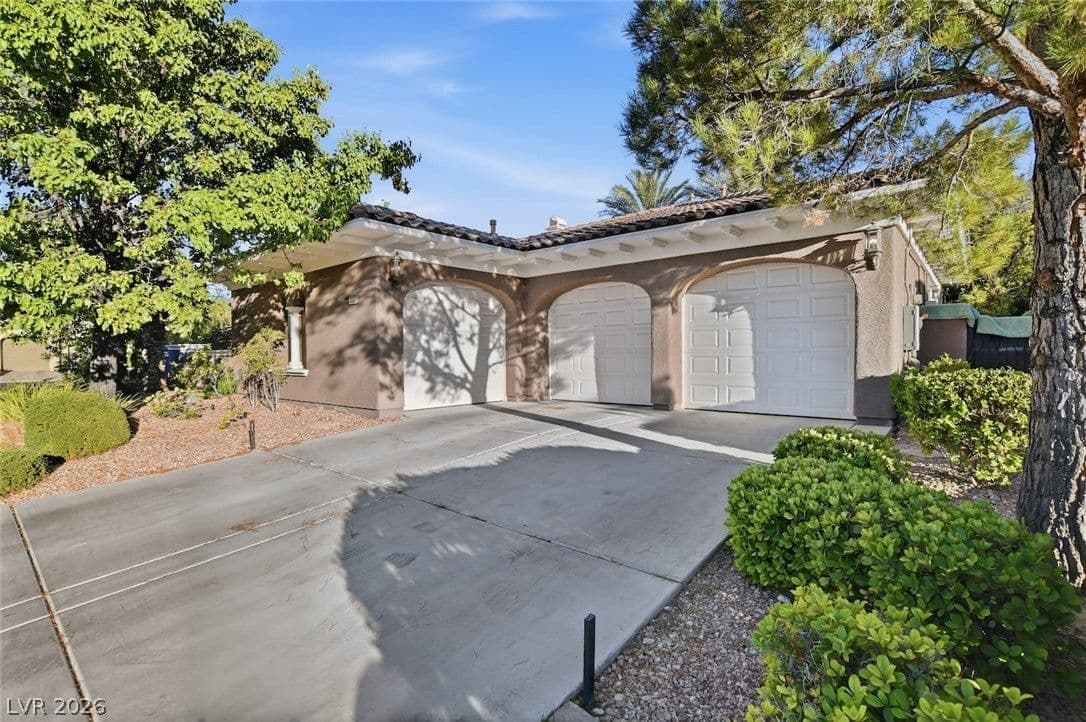 3307 Alpine Lily Drive photo 5