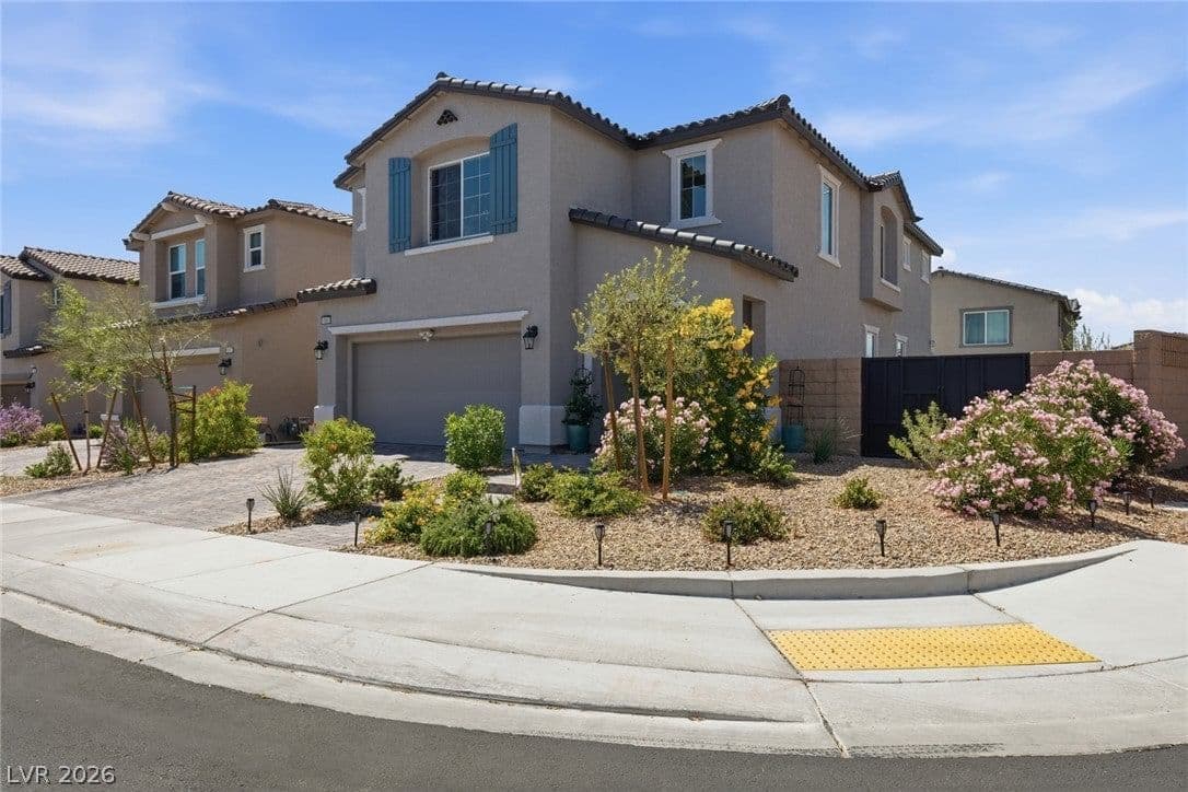 10981 Fennel Avenue photo 4