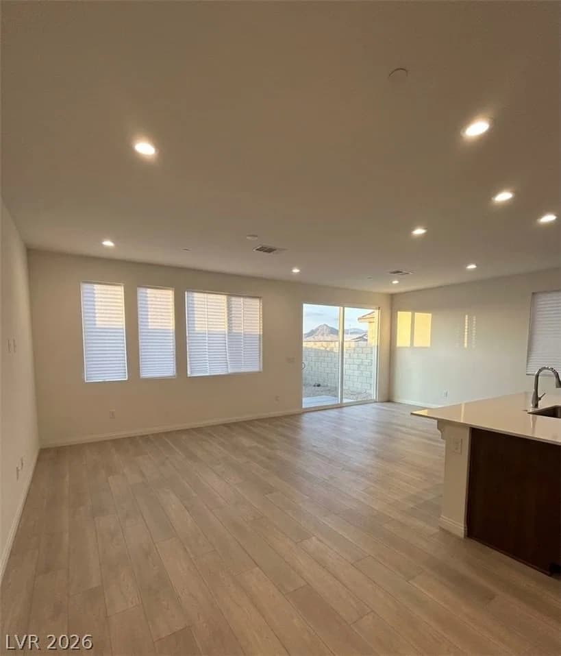 10436 Arete Avenue photo 2