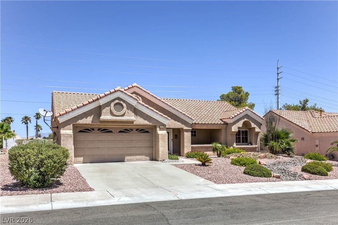 9332 Fresh Spring Drive photo 2