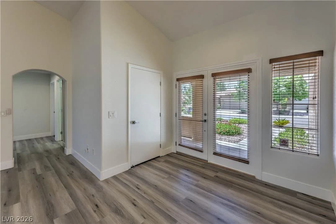 9332 Fresh Spring Drive photo 5