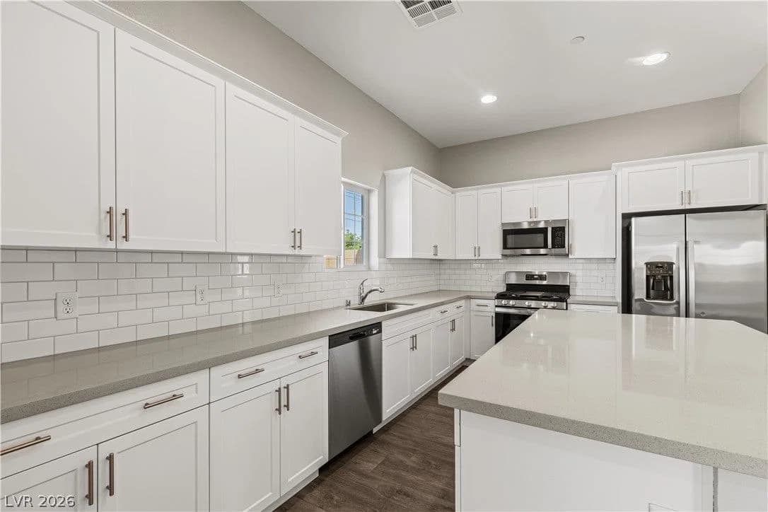1116 Boylston Avenue photo 4