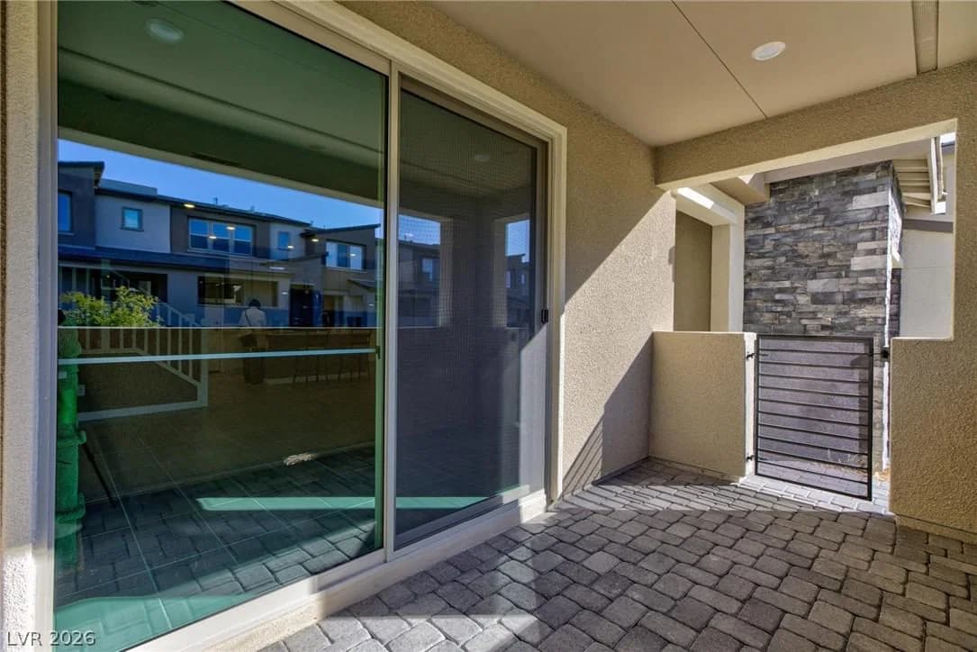 11439 Peak Landing Avenue photo 5