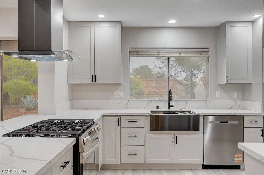 3104 Hayden Court photo 4
