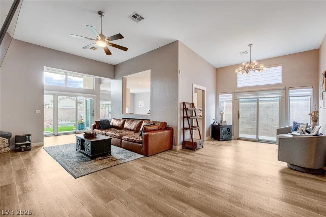 8284 Aurora Peak Avenue photo 4