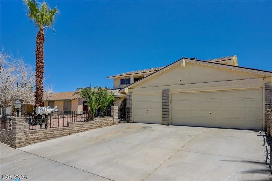 405 Davenport Lane photo 2