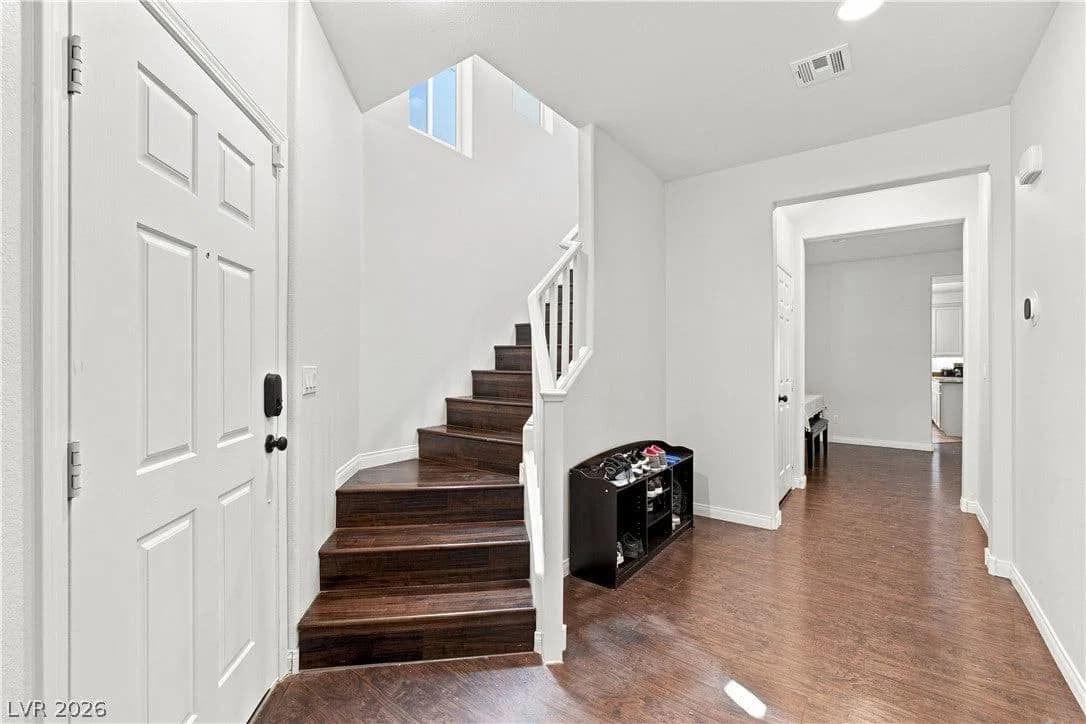 8051 Maple Park Street photo 2
