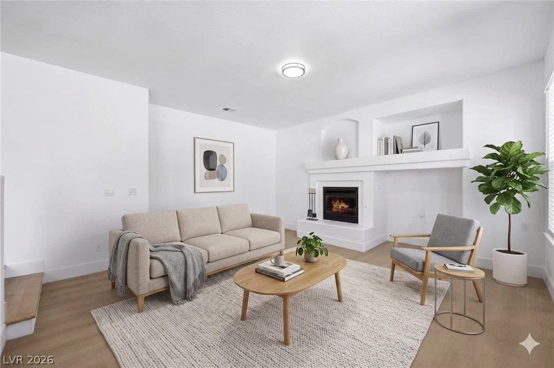 8640 Vivid Violet Avenue photo 3