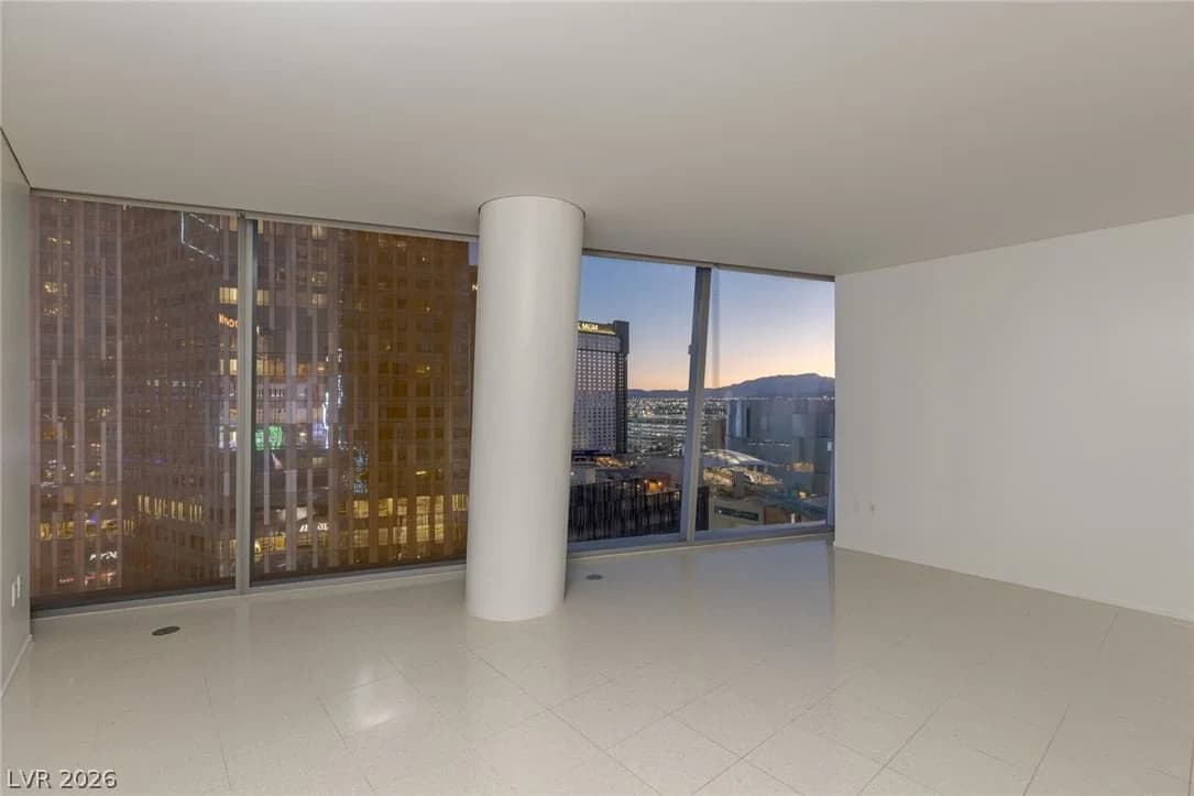3722 Las Vegas Boulevard photo 3