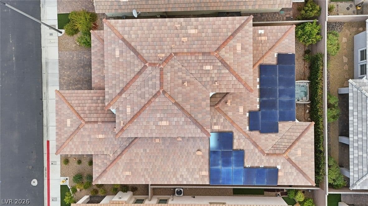 417 Honeybrush Avenue photo 3