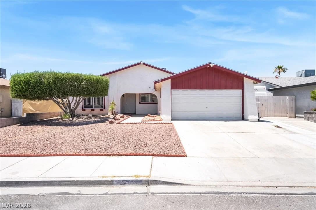 3983 Redwood Street