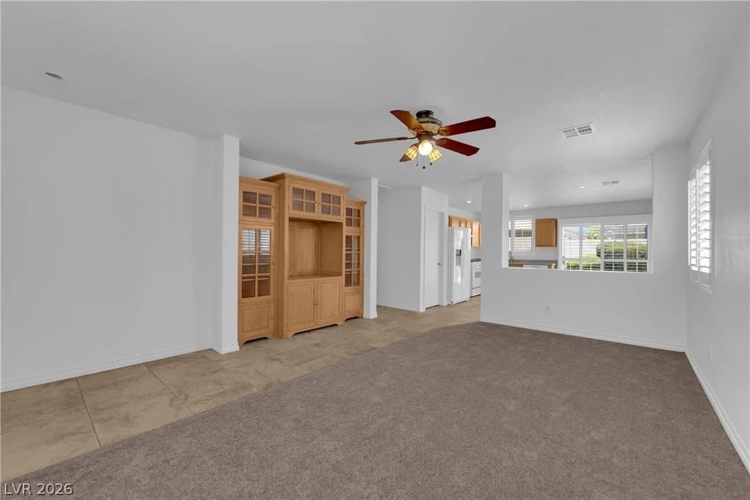 8548 Shady Pines Drive photo 3