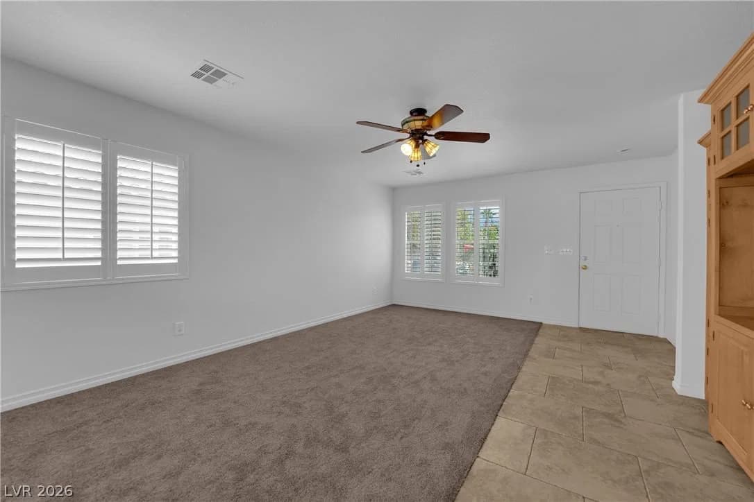 8548 Shady Pines Drive photo 5